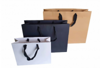 Luxe kraft tas - Zwart met zwart lint